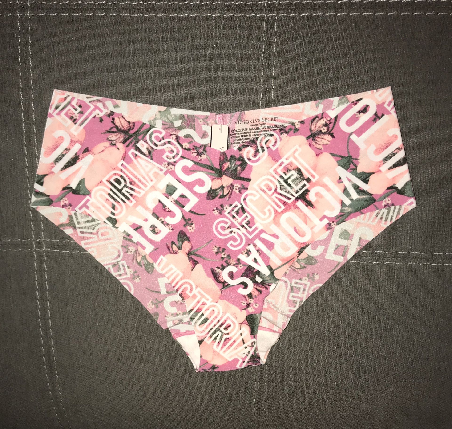 New panties hipsters XL Victoria Secret hip huggers flowers pink seamless