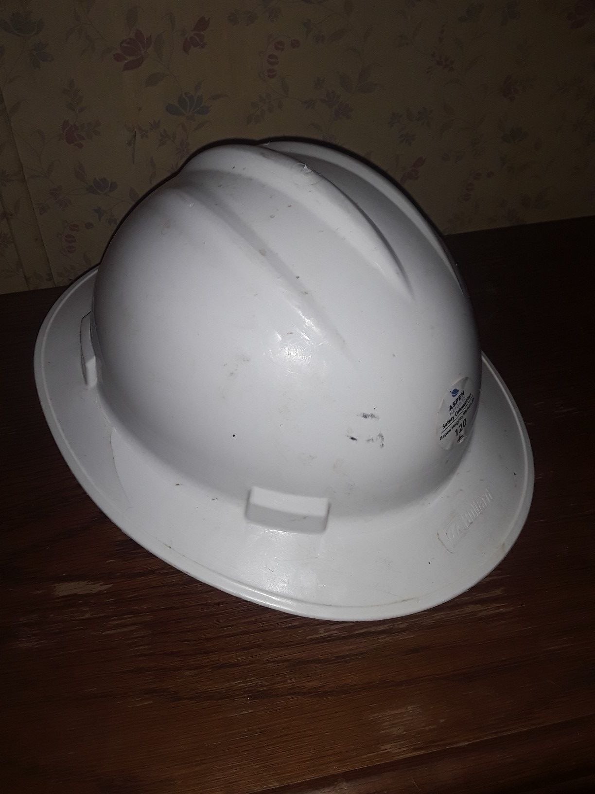 Aspen Full Brim Work Hard Hat, 4 Point Ratchet