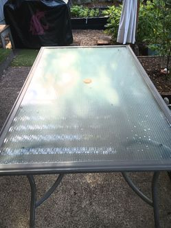 Free patio table