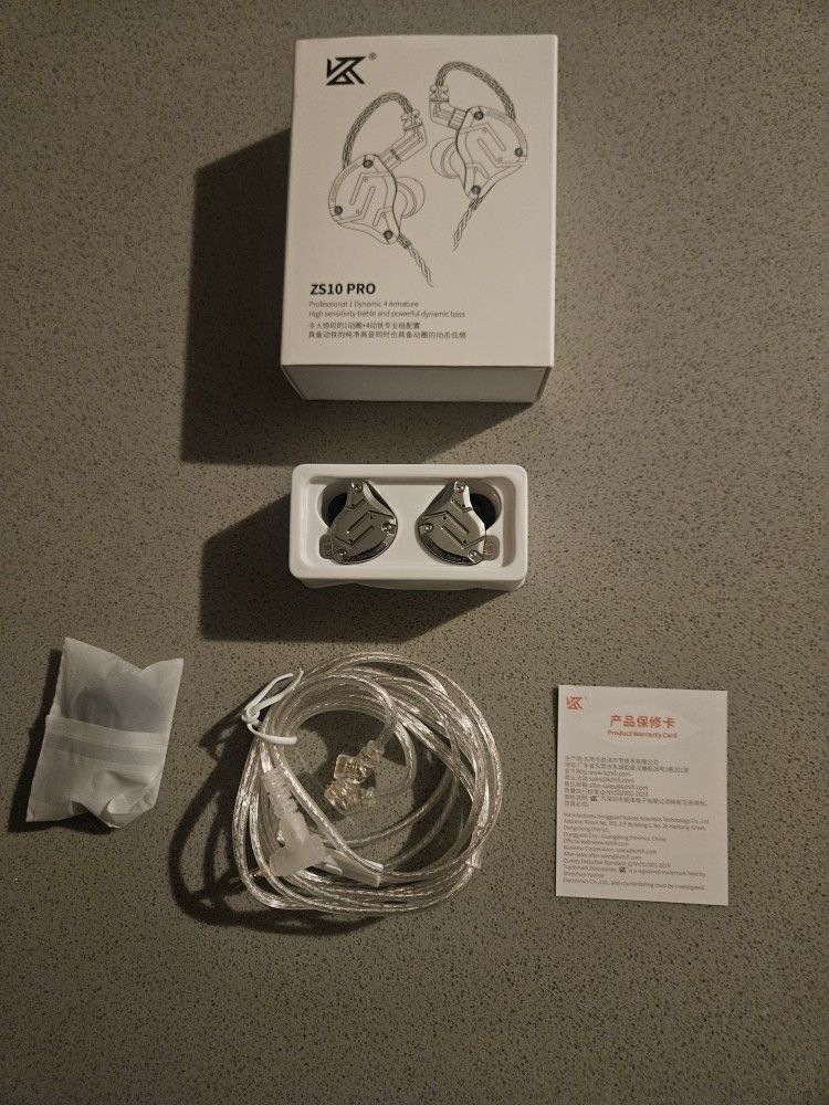 Linsoul KZ ZS10 Pro 4BA +1DD 5 Driver In-Ear Monitor 