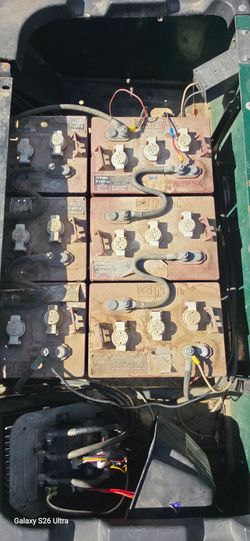 GOLF CART BATTERIES 6 VOLT TROJAN‼️