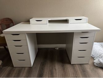 Desk - White - Very Good Condition