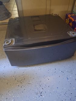 Samsung washer/dryer bottom drawer is used