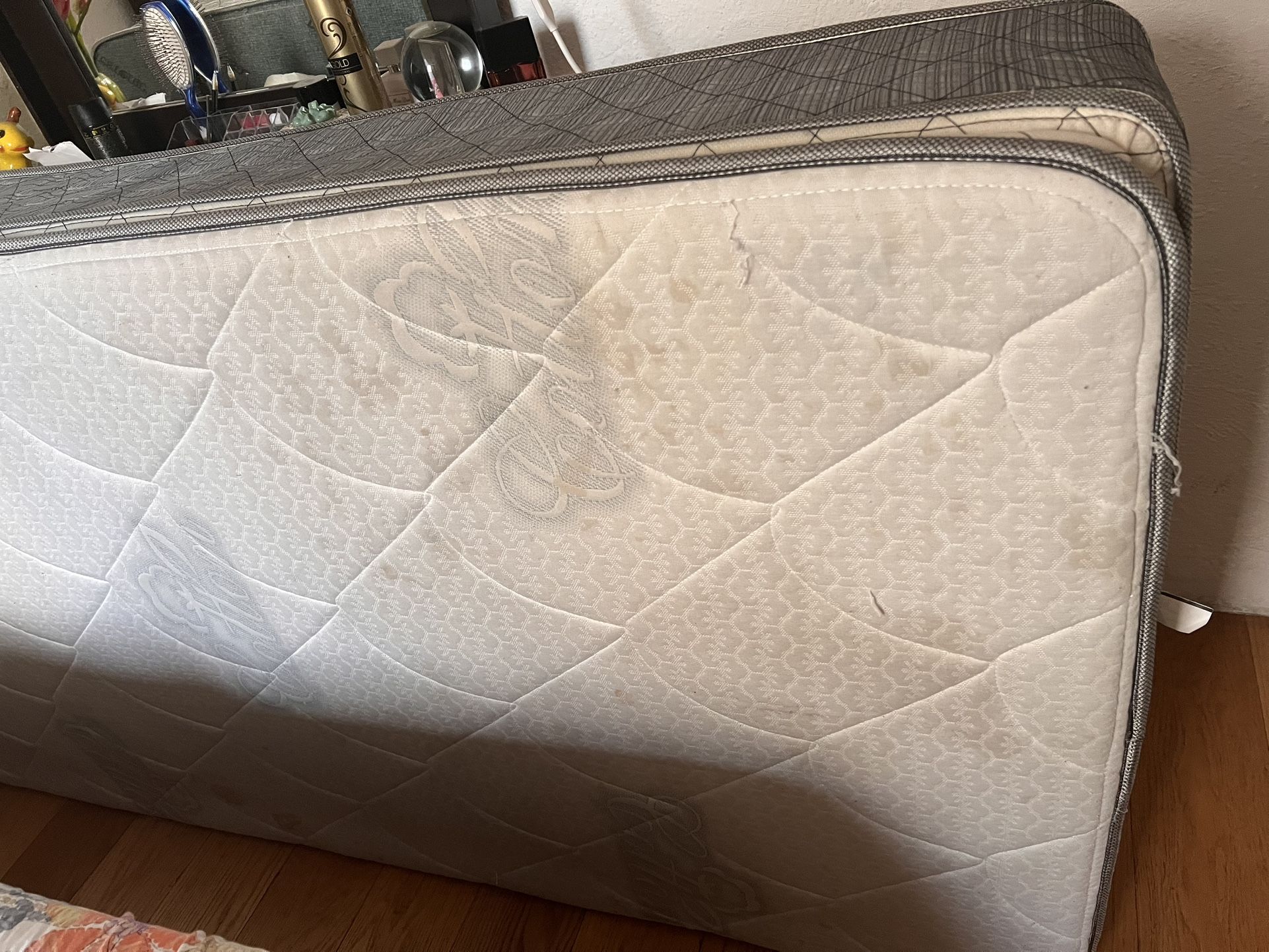 Restonic Colchon Queen Size
