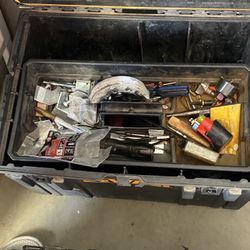 TOOL BOXES WITH TOOLS 