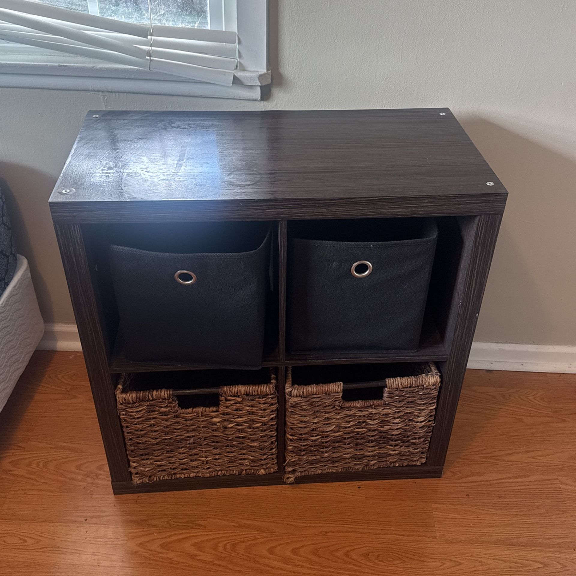 Storage Cubby With 4 Baskets