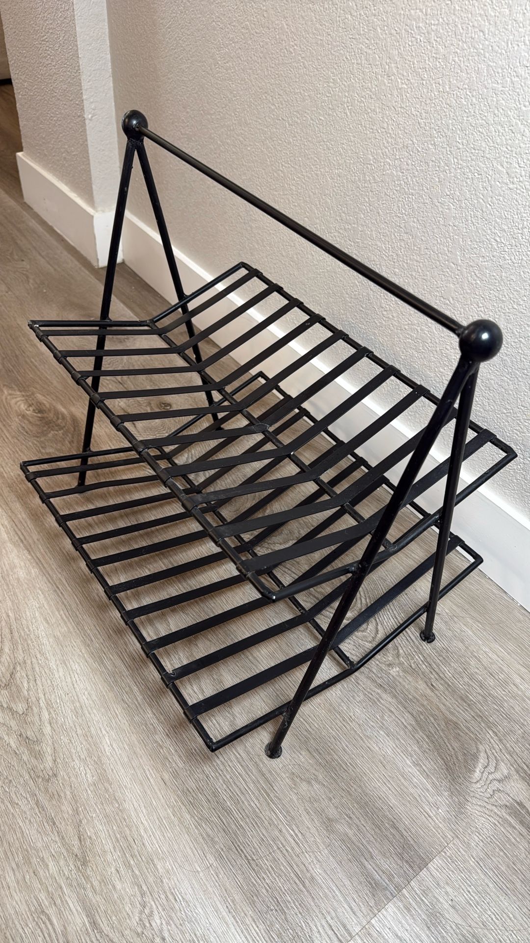 Magazine Rack