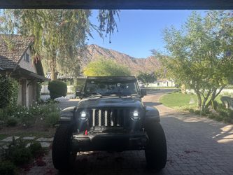 2022 Jeep Gladiator