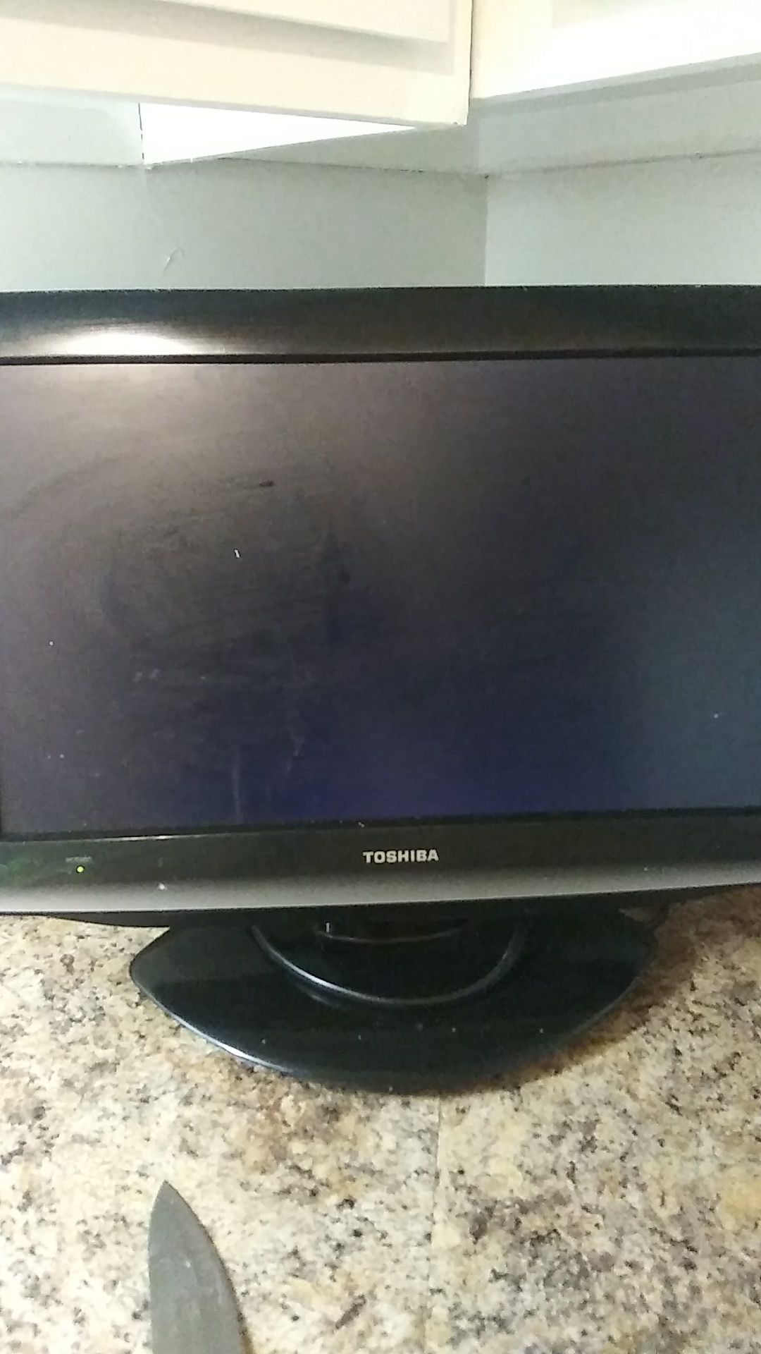 Toshiba 24in