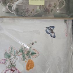 NEW! LENOX American by Design Table Linen