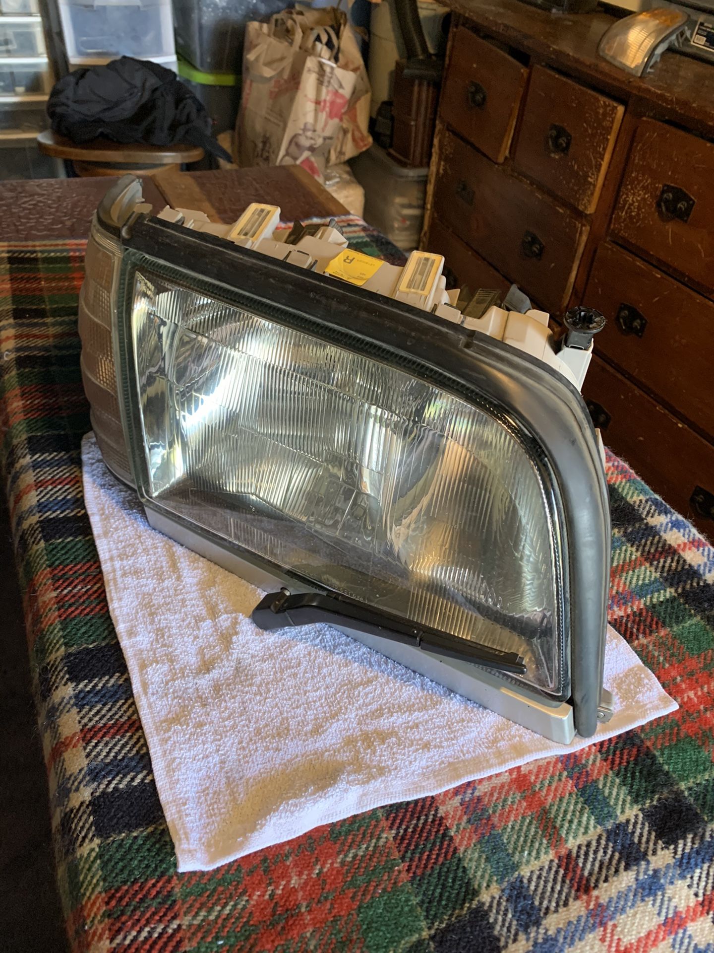 Mercedes W140 S320 S420 S500 S350 300SD Front Right Head Light Clean