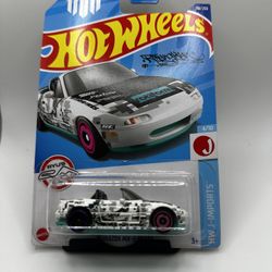 Hotwheels 91' MAZDA MX-5 MIATA 