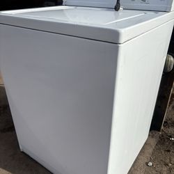 Inglis Washing Machine by Whirlpool Corporation