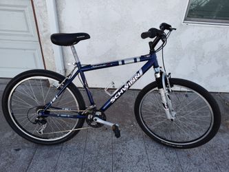 SCHWINN SIDEWINDER MOUTAINBIKE