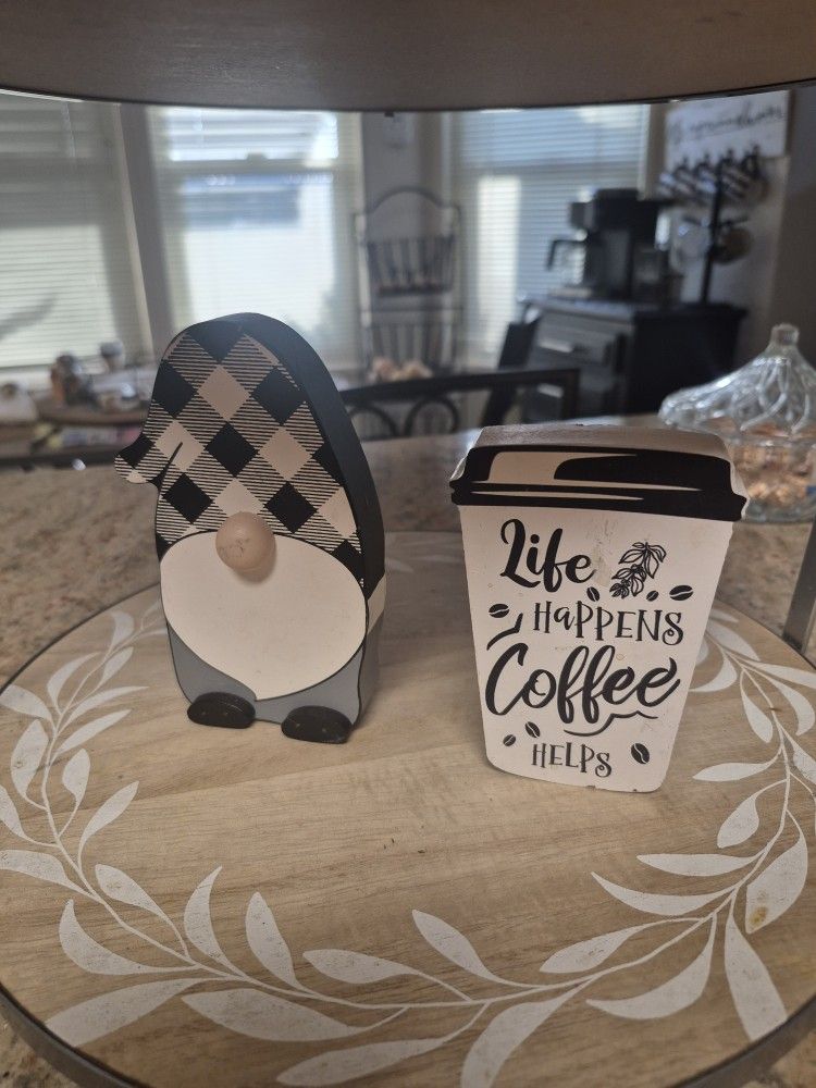 Farmhouse House Nome And Coffee