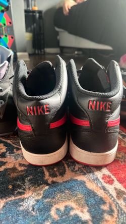nike red shoes