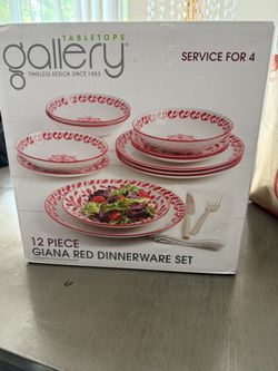 Dinnerware Set