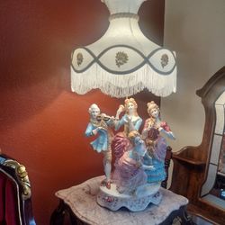 Set Of 2 Victorian Doll Lamp