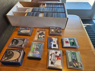 Mixed sports card lot, NFL, MLB, PGA, Autos, patches, etc
