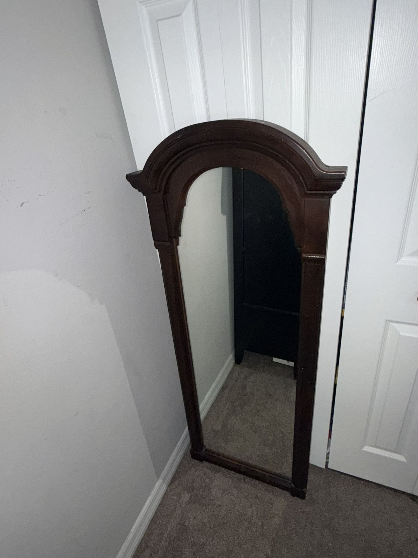 Antique Solid Wood Arched Mirror – Vintage Federal Style