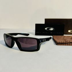 Black Oakley Twitch Unisex Sunglasses 