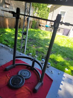 GOLD'S GYM  SQUAT RACK 1"HOLE PLATES 100LBs. 2-50s. 6' STRAIGHT BAR 
 11525 S HALSTED/7111.S WESTERN 
130$  CASH ONLY AS IS