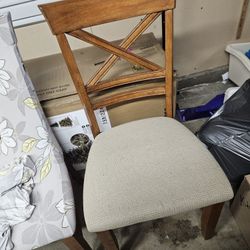 4 Dining Chairs With Covers $10