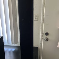Tower Sound Bar With Built-in Subwoofer Power Source