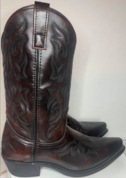 Laredo Mens Boots Leather Western 8.5 D Pointed Toed Pull-On