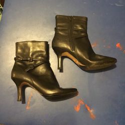 Black Sz 8 George Ankle Boots W/ Heels W/ Zipper Straps And Buckles