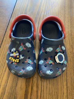 Crocs Space Size 8c