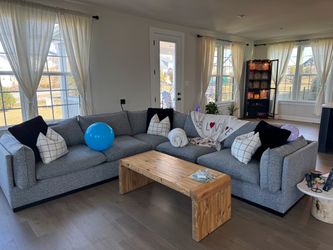 Modern Heather Grey L-Shaped Sectional Sofa – Clean & Removable Covers