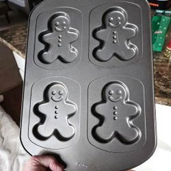 Baking Pan And Hanging lights 