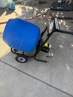 Brand new BILT HARD 4 Cu. Ft. Poly Drum Cement Mixer