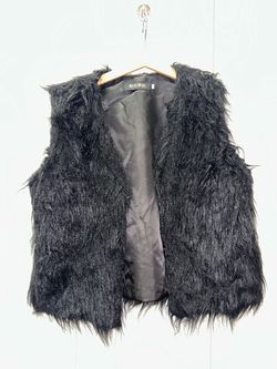 Aixirui Black Faux Fur Vest