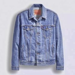 Vintage Levi’s Men’s Medium Blue Stonewashed Denim Trucker Jacket (Medium)