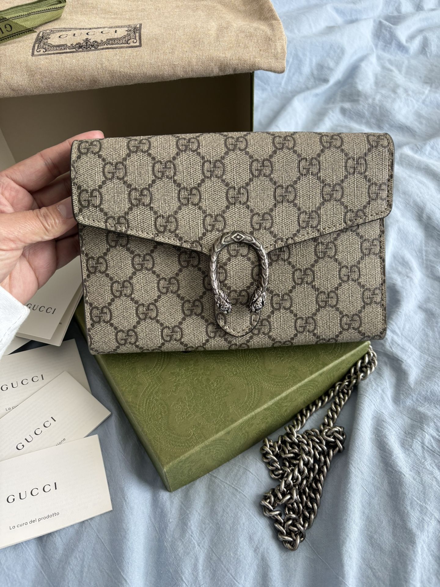 Gucci Dionysus wallet on chain