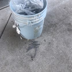 Concrete nails