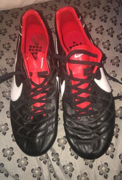 Soccer cleats size 9