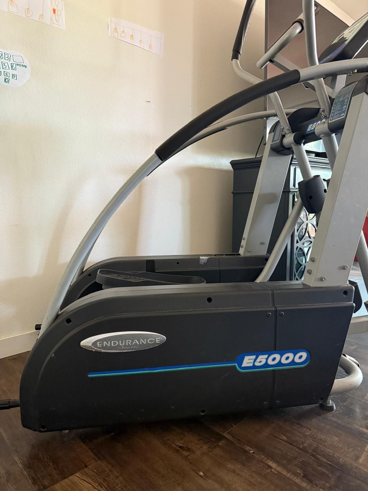 E5000 Elliptical Self generating
