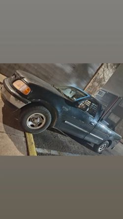 F150 runs Great perfect work truck eighteen Firm