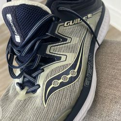 Men’s Running Shoe- Saucony Guide ISO