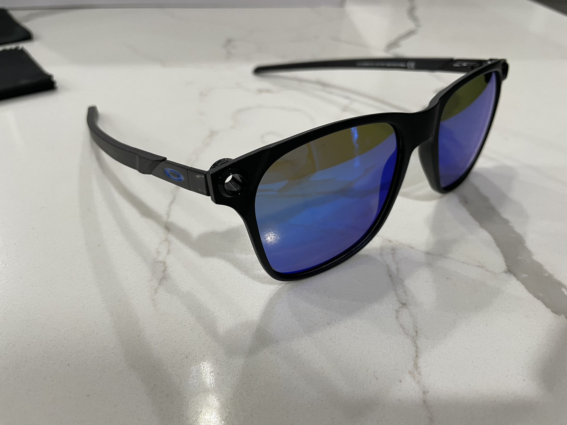 New Oakley Apparition Prizm Sunglasses
