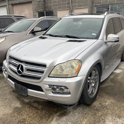 2011 MERCEDES BENZ GL450, 3rd Row Leather Seats 