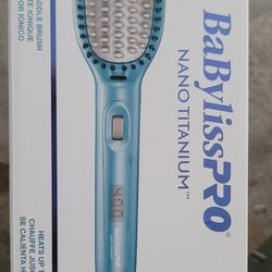 Babyliss Pro Nano Titanium Ionic Thermal Paddle Brush