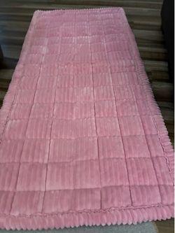2 cushion 27 x 59