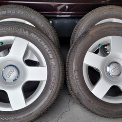 Vheels Audi 215/55/16 Michelin 