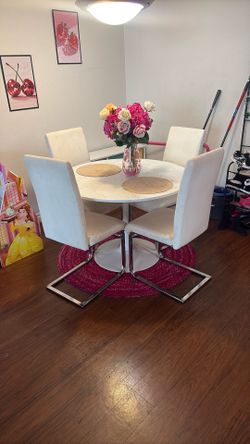 Table With Chairs
