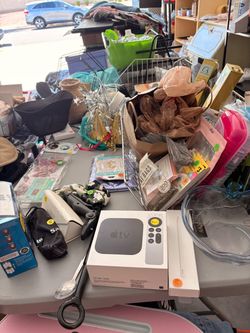 Yard sale  2514 w Carson rd Phoenix Az