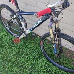 TREK FUEL. Mountain Bike 